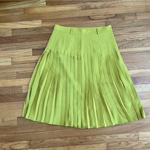 Ann Taylor Factory Pleated Skirt sz 8